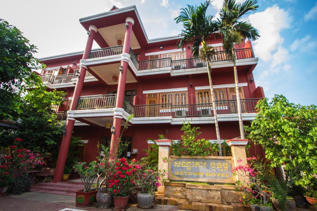 Botoum Hotel Sziszophon Kültér fotó